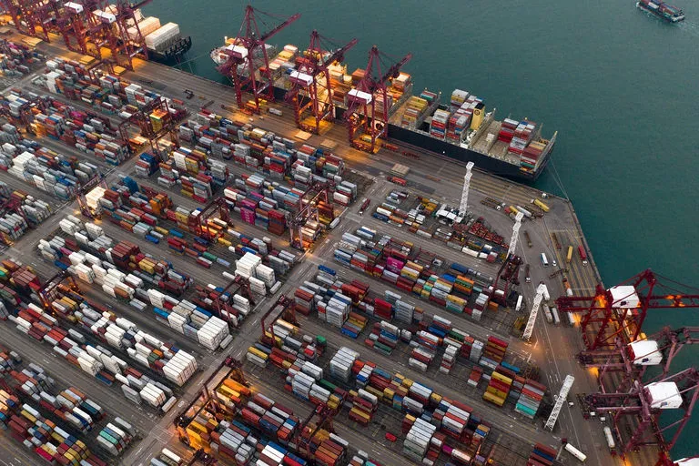 container 4197259 1280